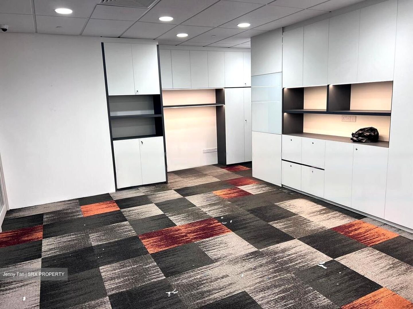 111 Somerset (D9), Office #456714501